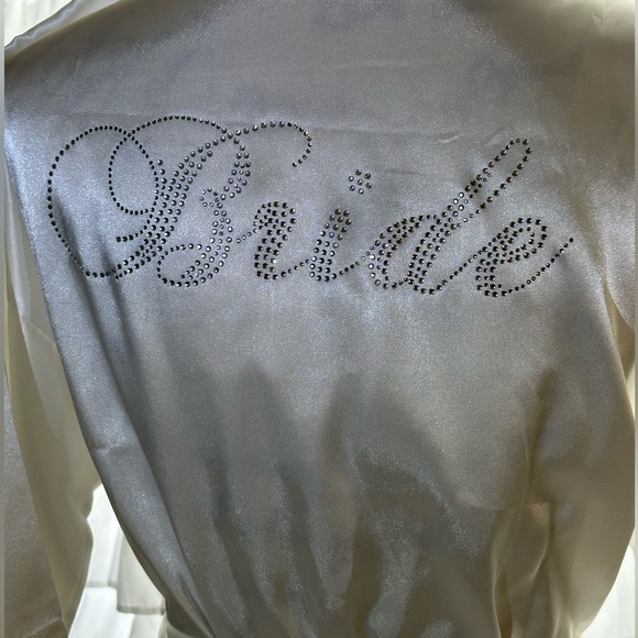 White Satin BRIDE robe Crystal Bride Robe Wedding Robe size Medium Bridal Photos - Picture 1 of 8